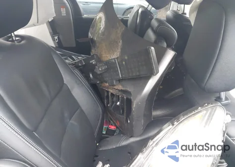 2019 Toyota Sienna Se 8 Passenger from USA, damaged, VIN 5TDXZ3DC4KS014221